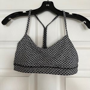Lululemon power Y sports bra